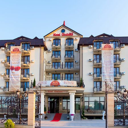 Hotel Giuliano Bragadiru ภายนอก รูปภาพ