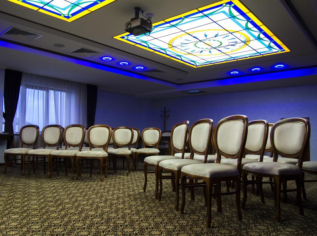 Hotel Giuliano Bragadiru ภายนอก รูปภาพ