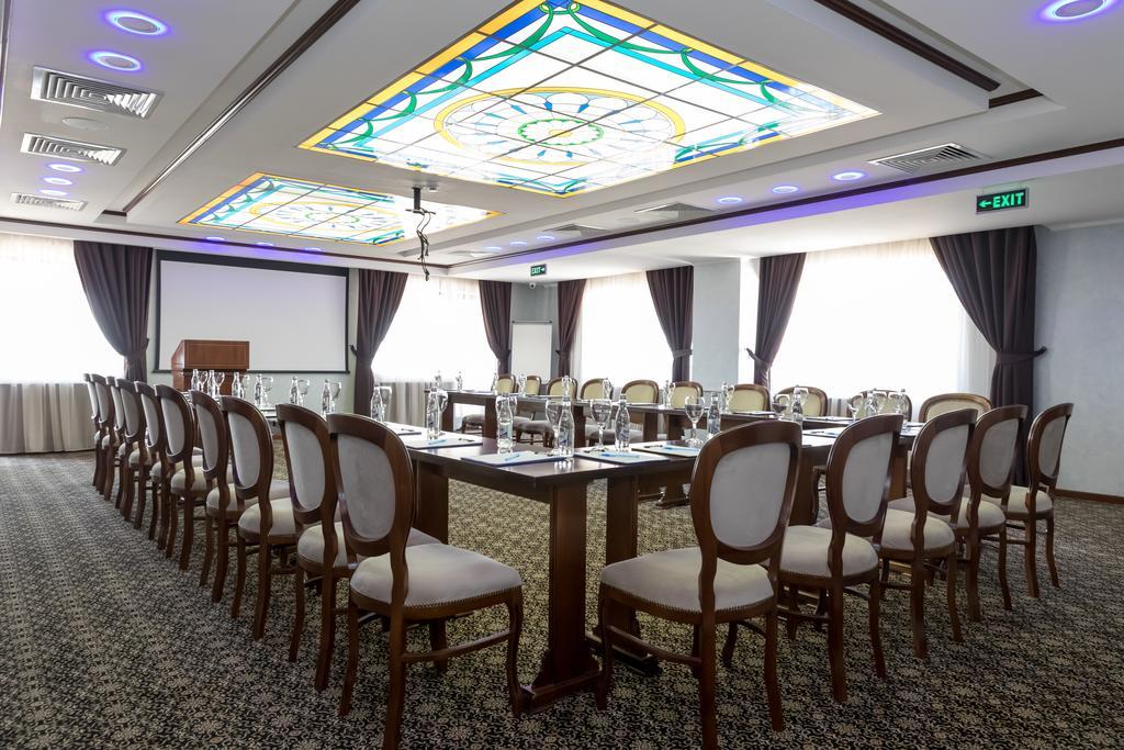 Hotel Giuliano Bragadiru ภายนอก รูปภาพ