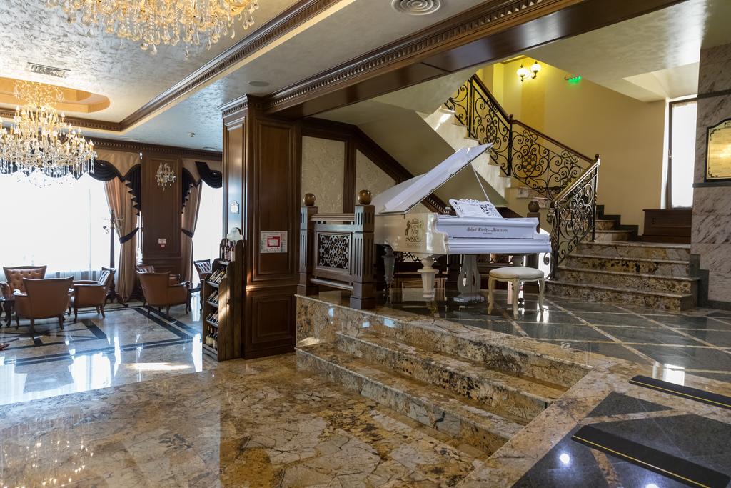 Hotel Giuliano Bragadiru ภายนอก รูปภาพ