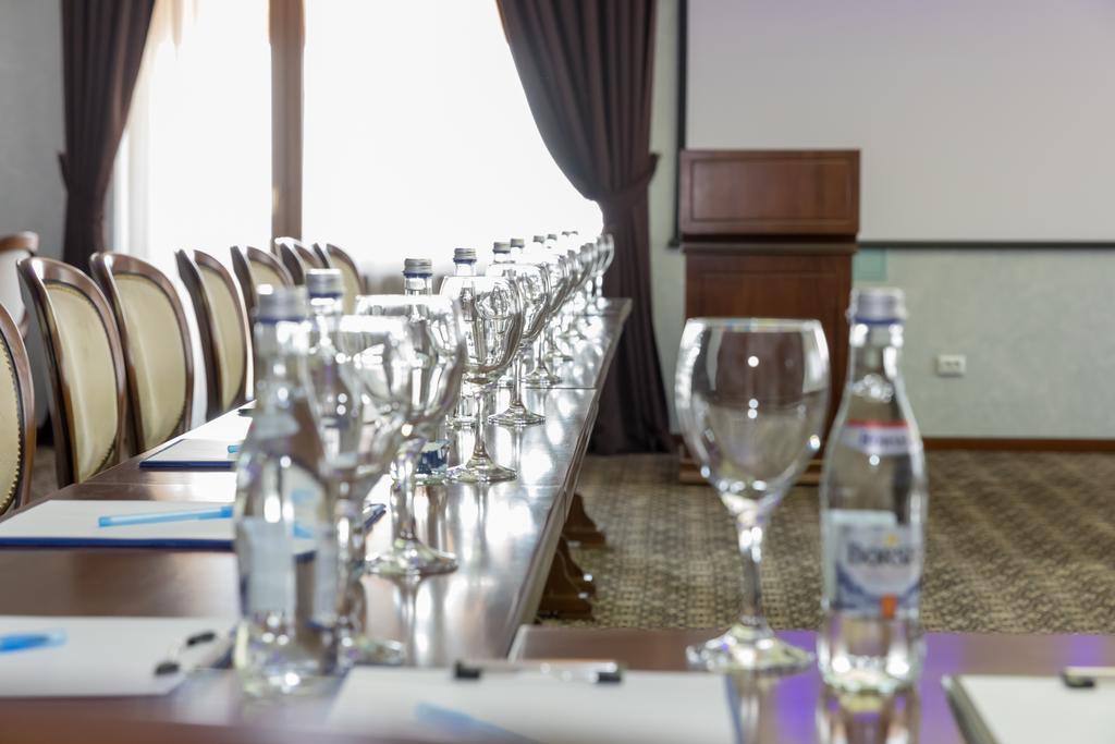 Hotel Giuliano Bragadiru ภายนอก รูปภาพ