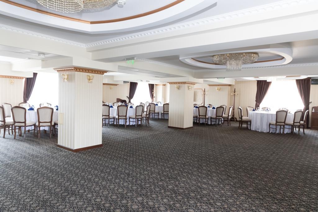 Hotel Giuliano Bragadiru ภายนอก รูปภาพ